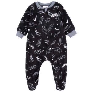 Nike Pajamas Sleep and Play